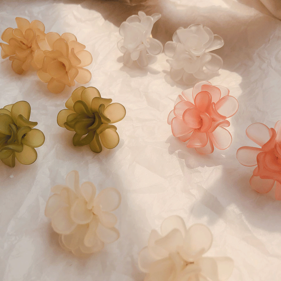 [당일출고] 꽃 플라워 러블리 여름 아크릴 꽃잎 볼드 귀걸이